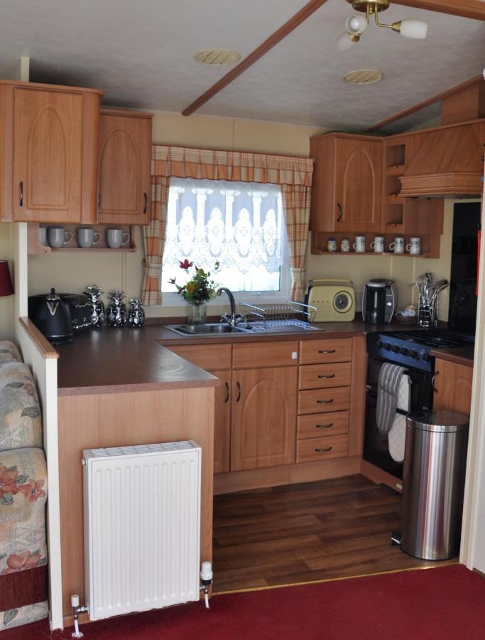 Caravan 8 Berth With Private Fishing Hotel Lincoln Exterior photo